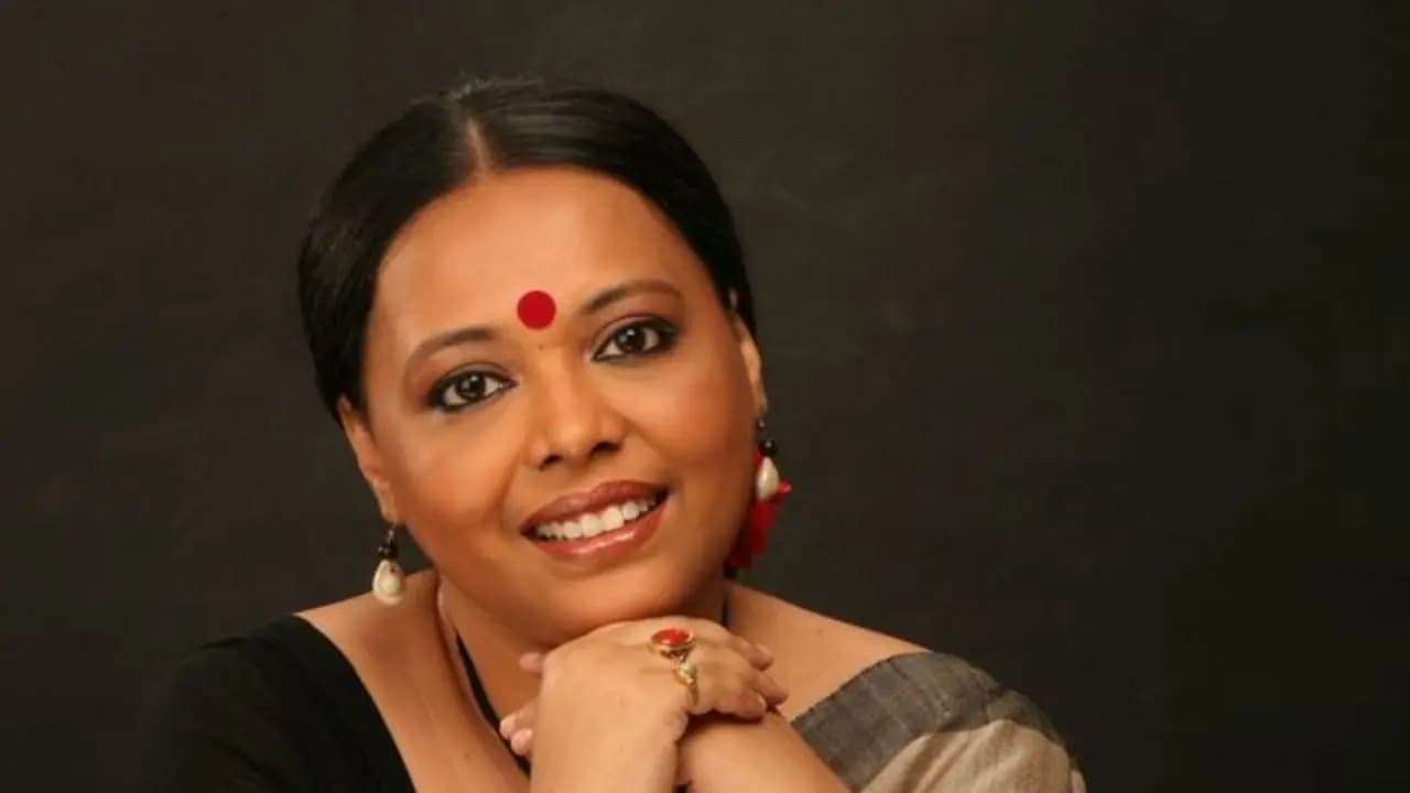 Lopamudra Mitra will join sun banglas lakh takar lokkhi labh show as april month finale's special guest