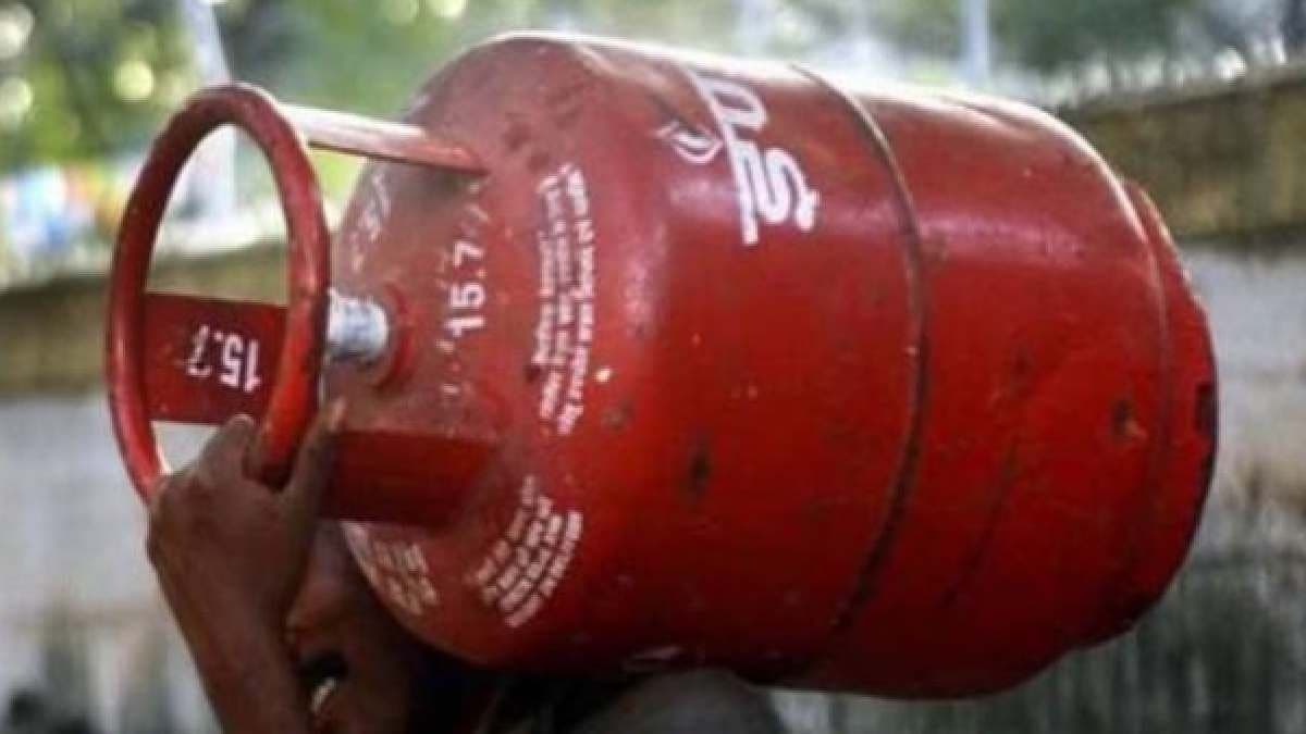 Now ration card holders in this state will get gas cylinder for just Rs 450 gnr