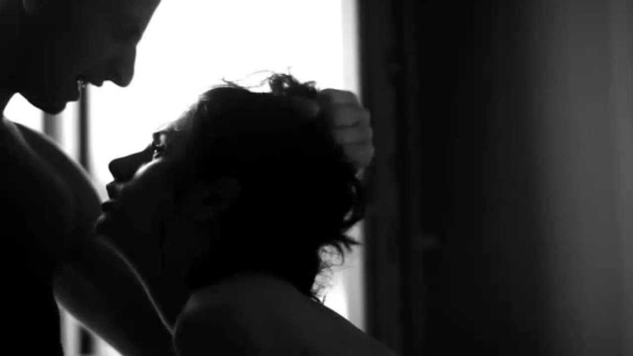 Woman desperate to kill husband does unimaginable thing