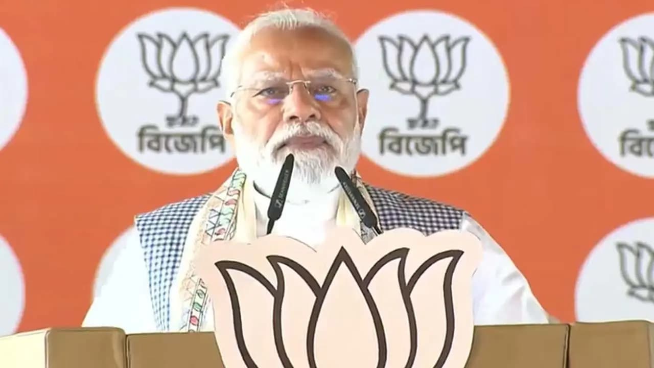 Narendra Modi attack TMC on Malda issue from Coochbihar