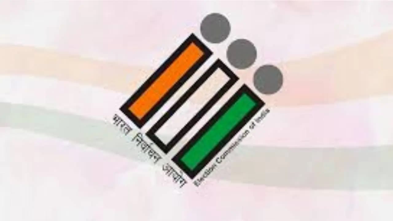 Huge weapons recovered before elections, Election Commission strict