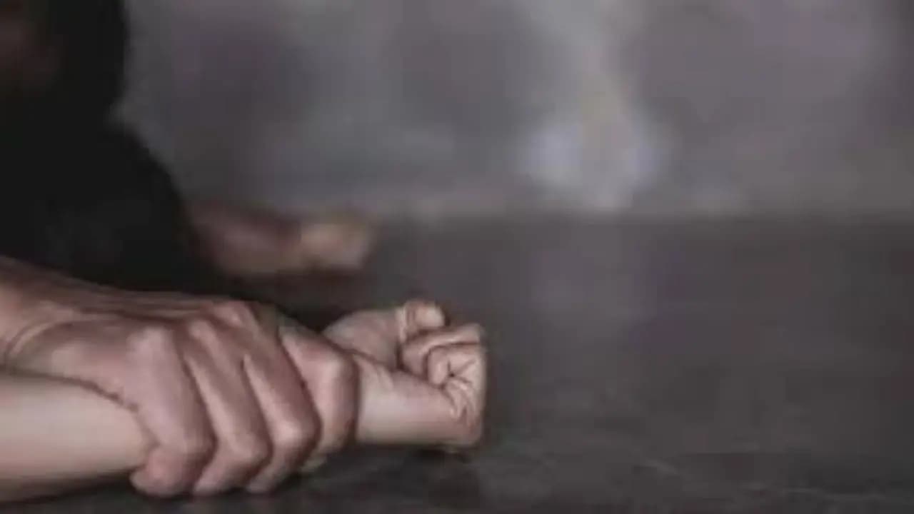 Molested Phd scholar commits suicide in gwalior