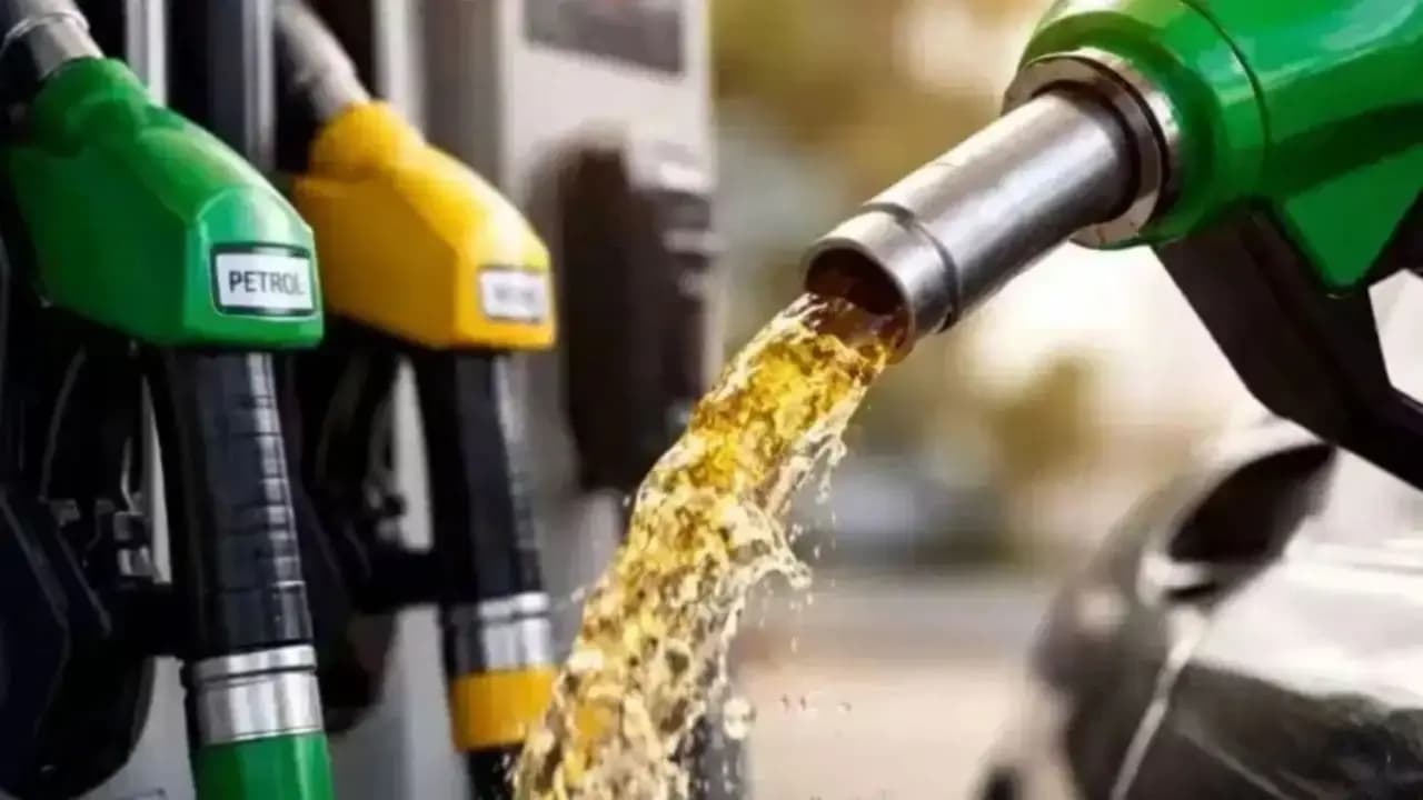 Oil prices have risen in the global market Are petrol and diesel prices in Kolkata also on the rise this Saturday