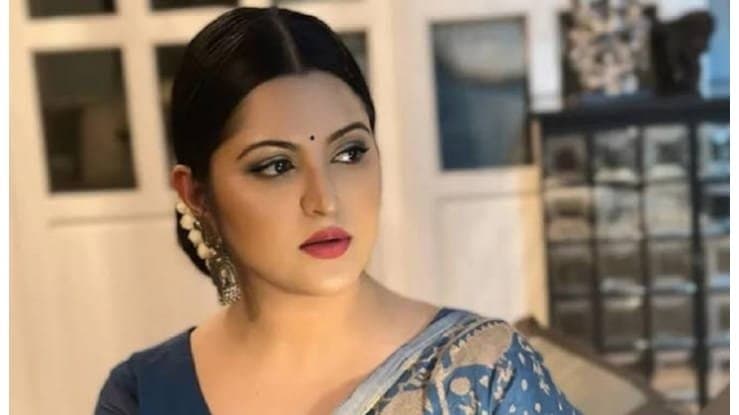 pori moni wrote a emotional note on social media about not getting visa and can not attend the premier of felubakshi ent