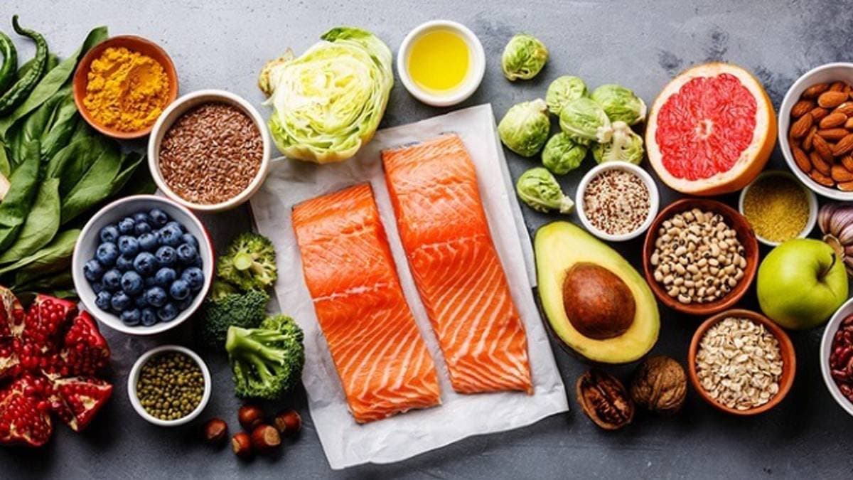 which foods help to improve brain health and memory lif