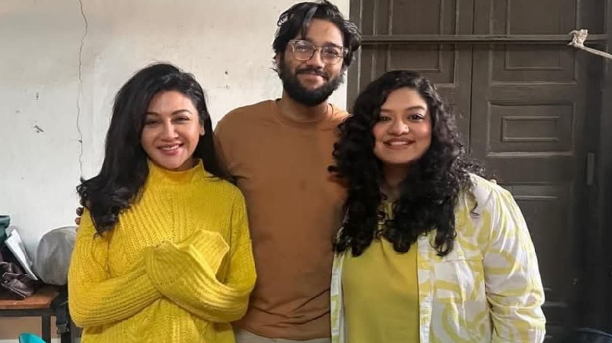 jaya ahsan paring up with pritom hassan and elita karim in a music video ent