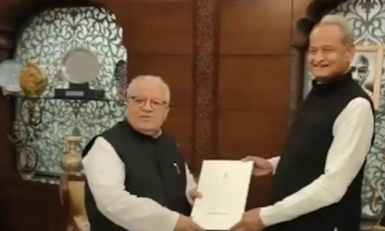 Ashok Gehlot Submits Resignation