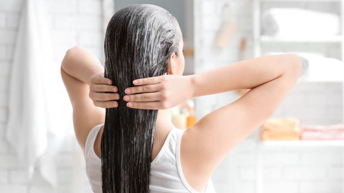 this home made natural hair mask can easily make your hair silky smooth and shiny lif
