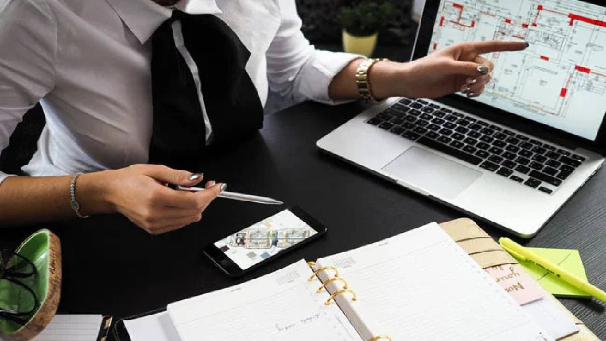 Job opportunities for women in India surge by 48 percent freshers in demand