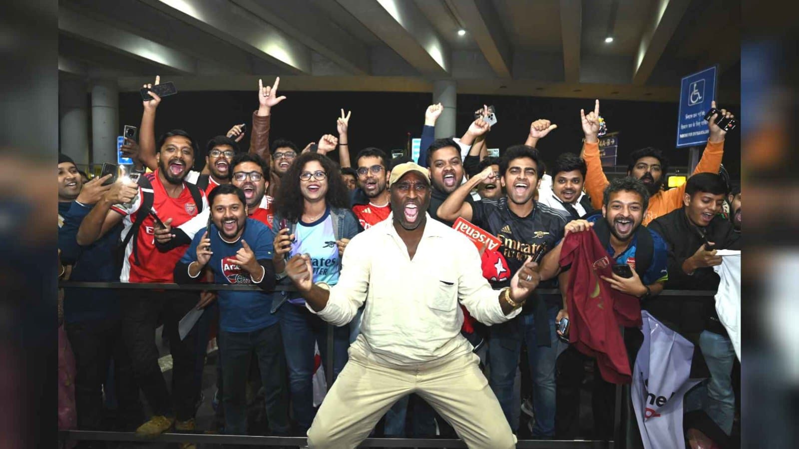 Sol Campbell urges football lovers from the city to join him at the startline of kolkata marathon spt