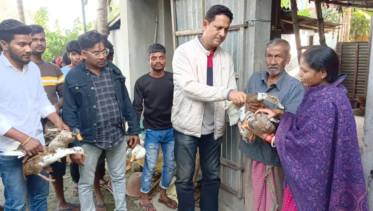 Hooghly Department of Fisheries and Wildlife helps family