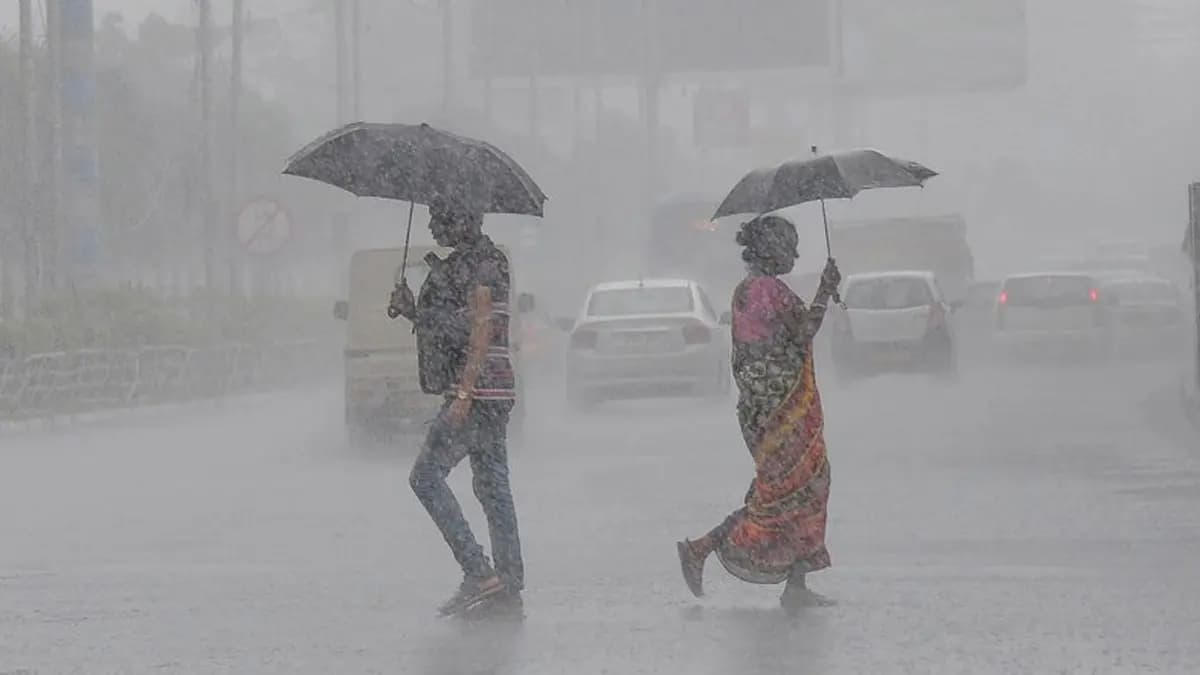 IMD Weather Update Heavy to Extremely Heavy Rainfall Forecast in West Bengal gnr