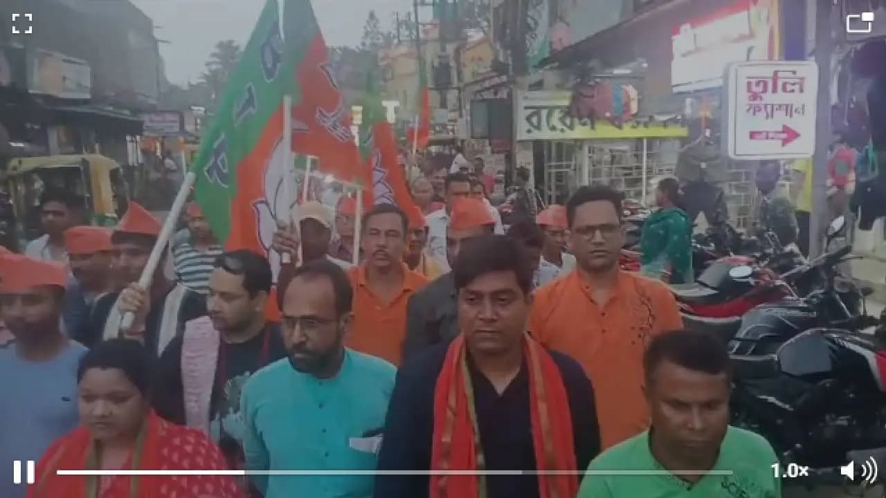 Agitated BJP activists and supporters hit the street demanding change of minister wife candidature