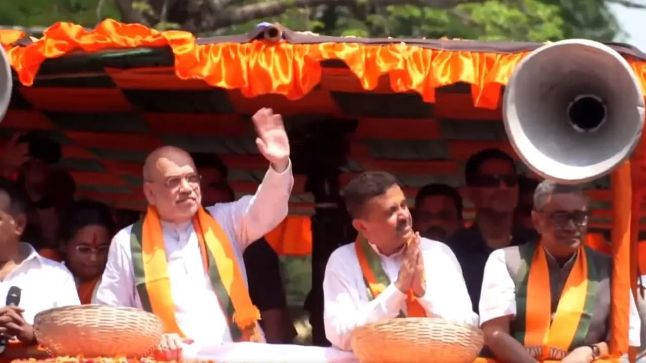 Amit Shah Leads Bhowanipore Roadshow for Suvendu Adhikari’s Nomination in West Bengal