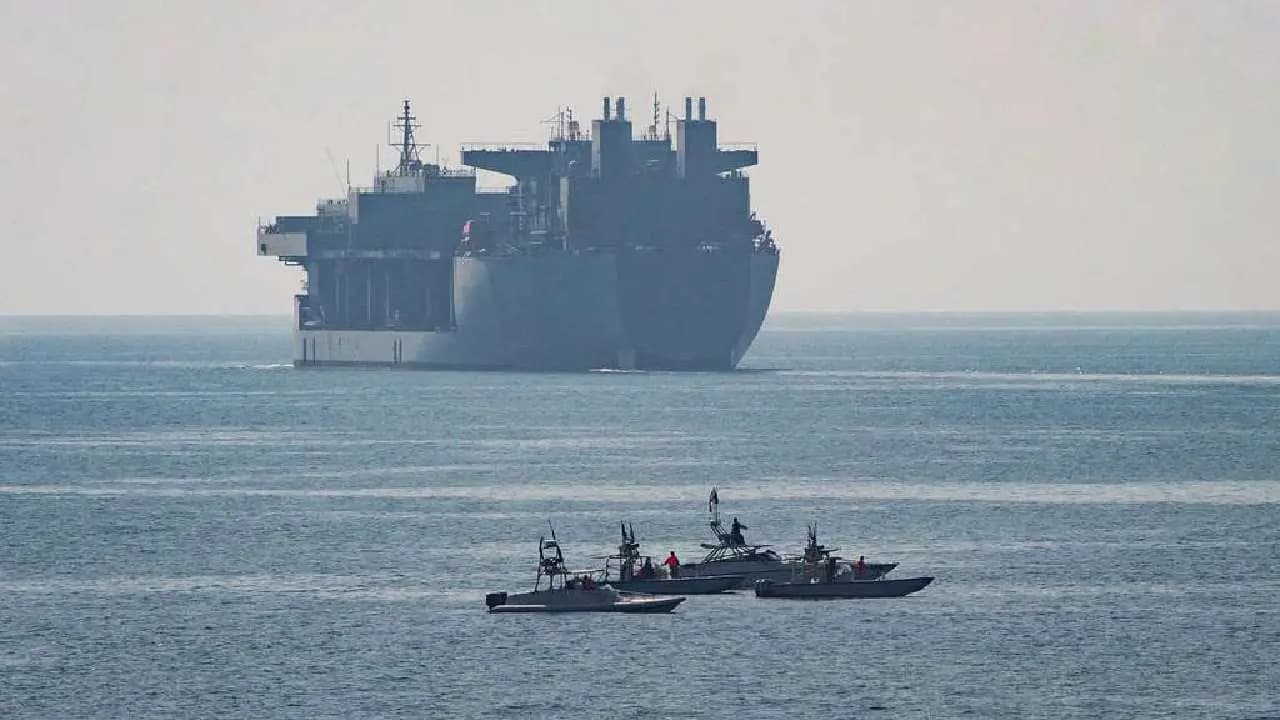 Iran To Charge 1 dollar Per Barrel From Oil Tankers Passing Hormuz: Report