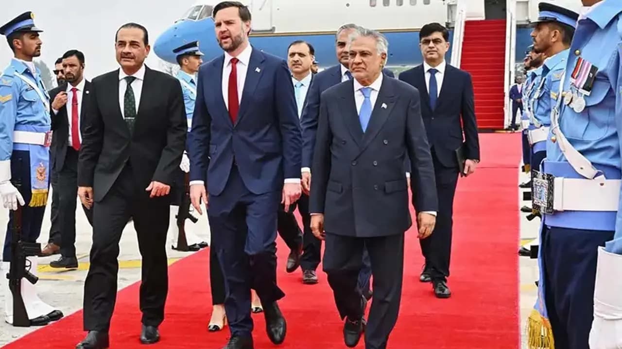 Islamabad Breaks Silence Pakistan Desperate to Maintain Ceasefire in Central Asia