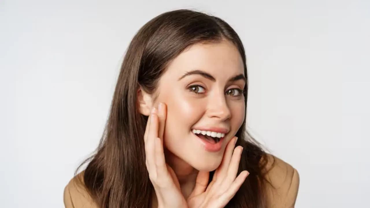 Glowing Skin Secret: Eat these seeds with dates daily and see the magic