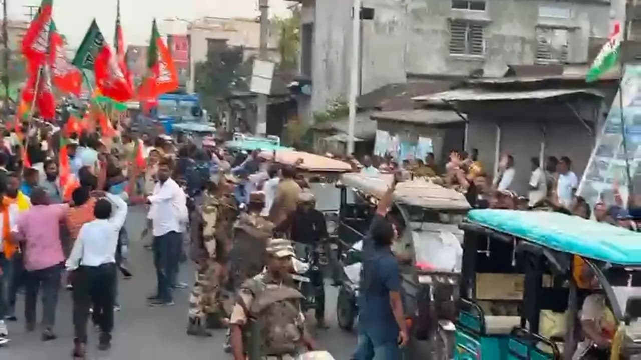 Heated exchange started when saffron rally led by BJP state president Shamik Bhattacharya reaches near TMC party office