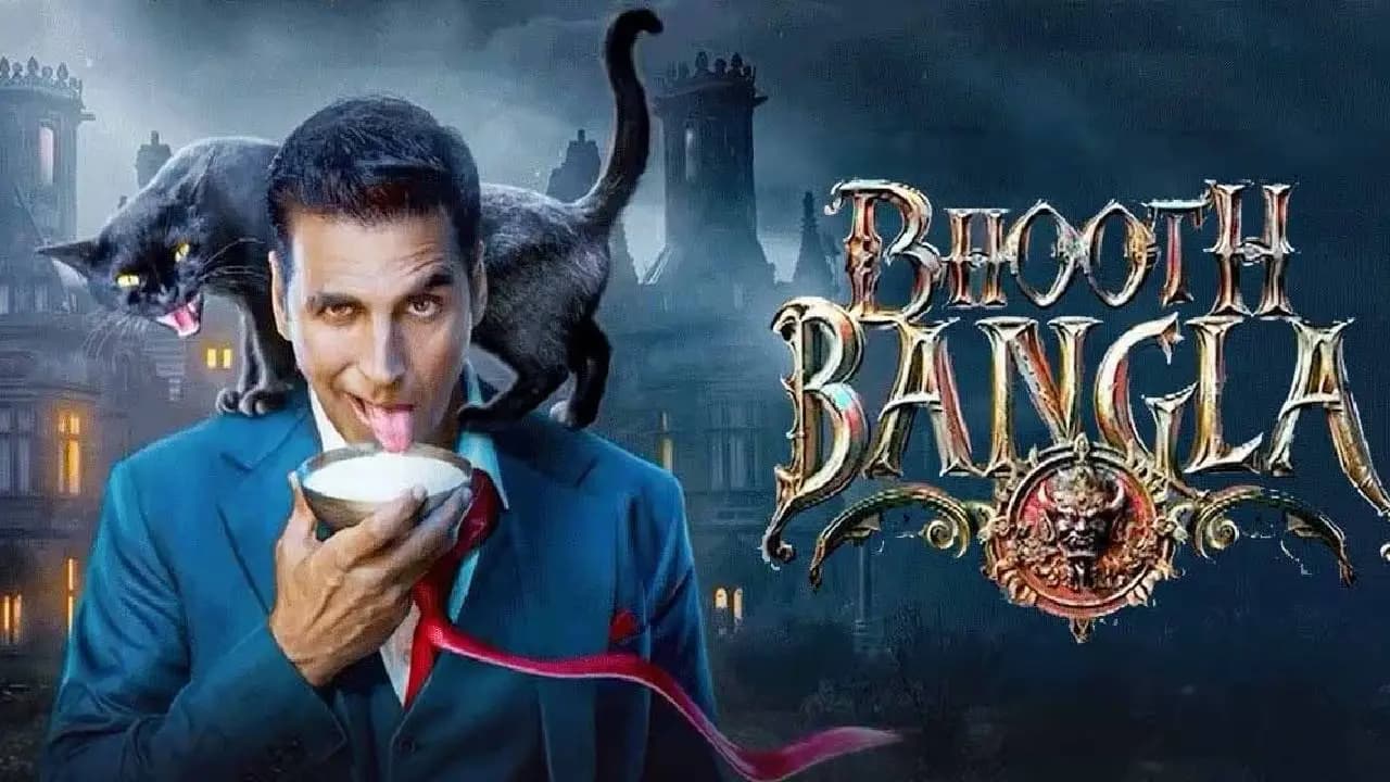 ‘ভূত বাংলা’র পোস্টারে অক্ষয়