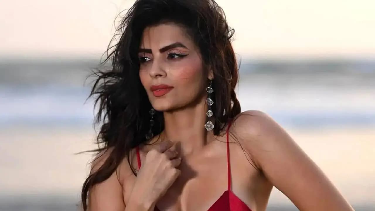 Sonali Raut Slams Bigg Boss Marathi 6 Over Unhygienic Conditions and Skin Infection