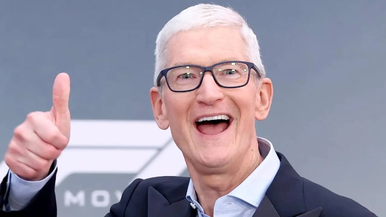 Apple Tim Cook To Step Down As CEO In September