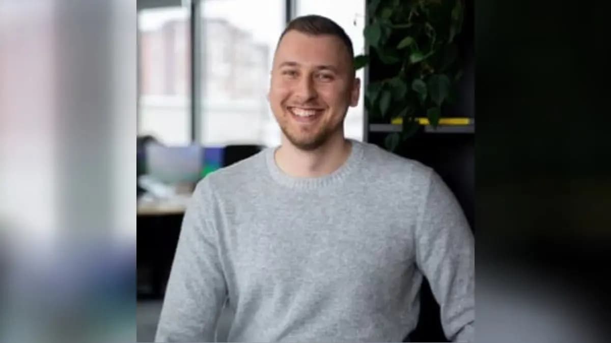 Man shares a story of newly hired techie