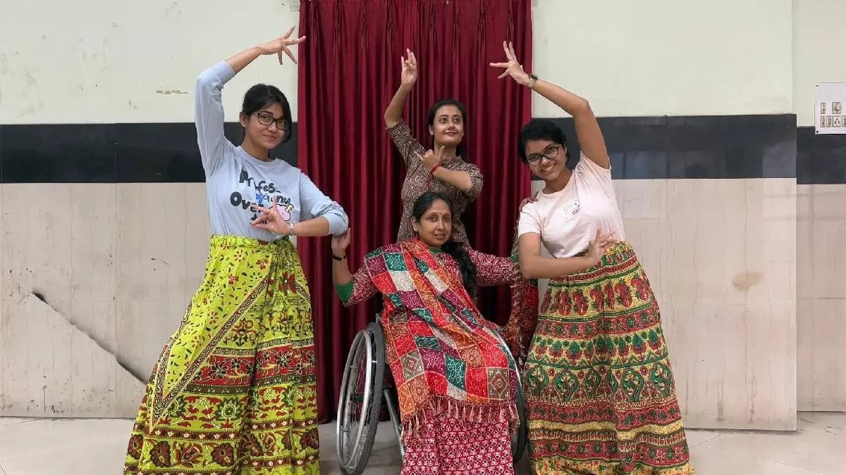 Paralyzed Doctor Gains International Recognition By Dancing_gnr