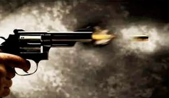 tmc worker of kamarhati hospitalised