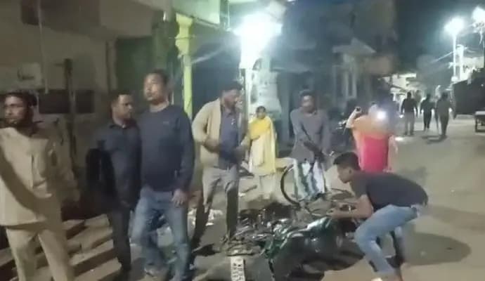 bombing at dhuliyan, 13 arrest