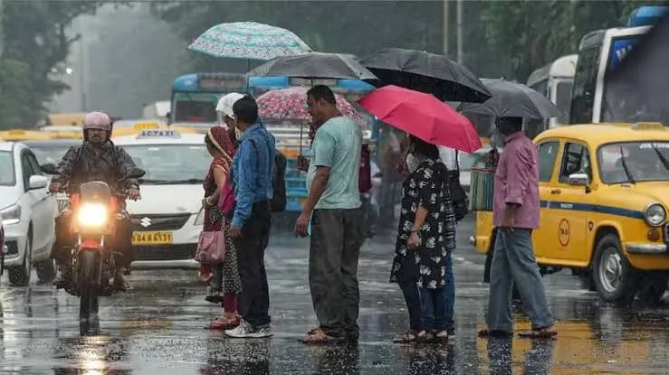 IMD weather Update Partly Cloudy sky and thundershower in some parts of West Bengal before auspicious Occasion of Durga Puja