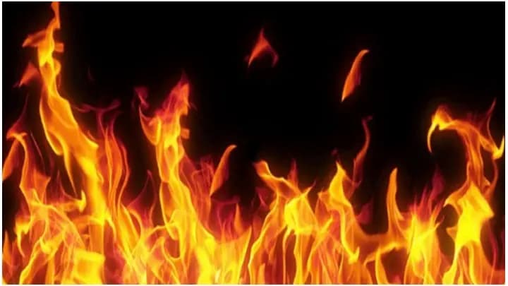 fire at haldia durgachowk super market