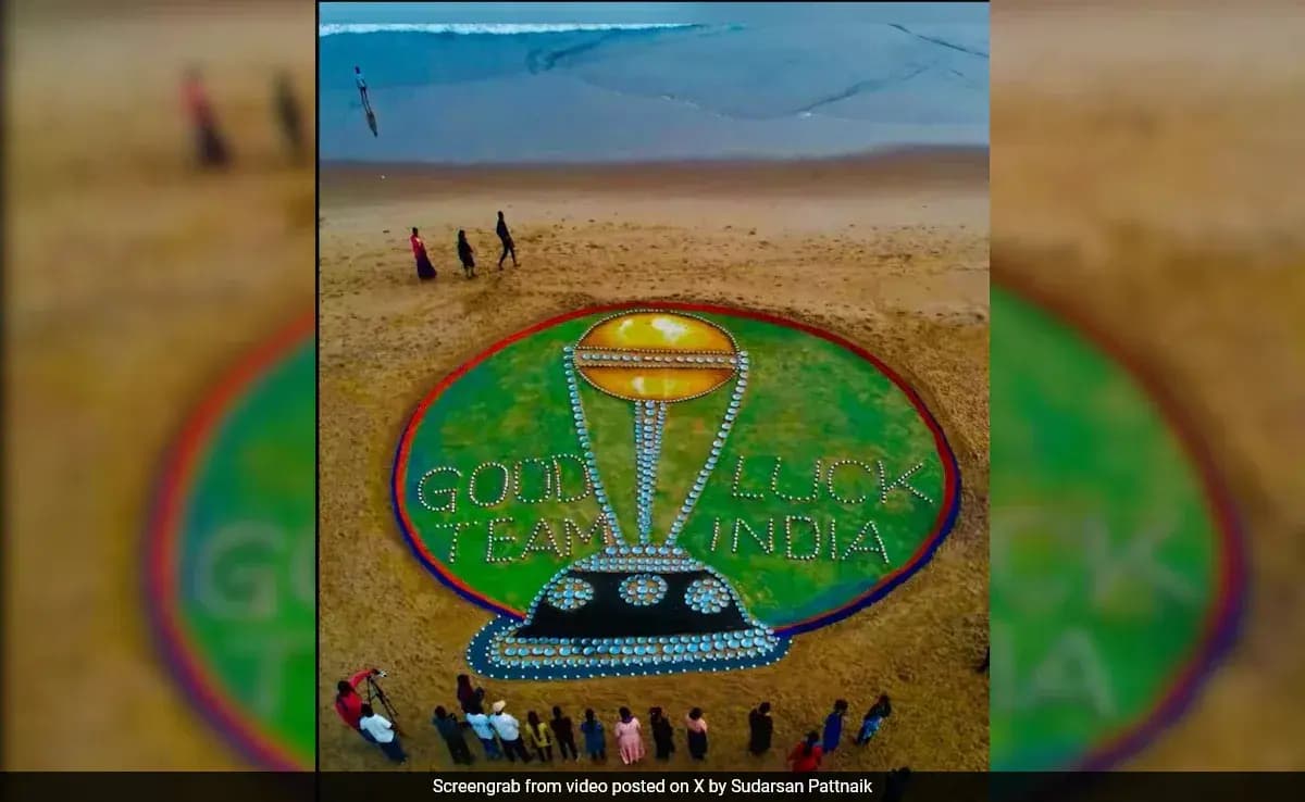 Sudarsan Pattnaik Makes 56-Foot-Long Sand Art