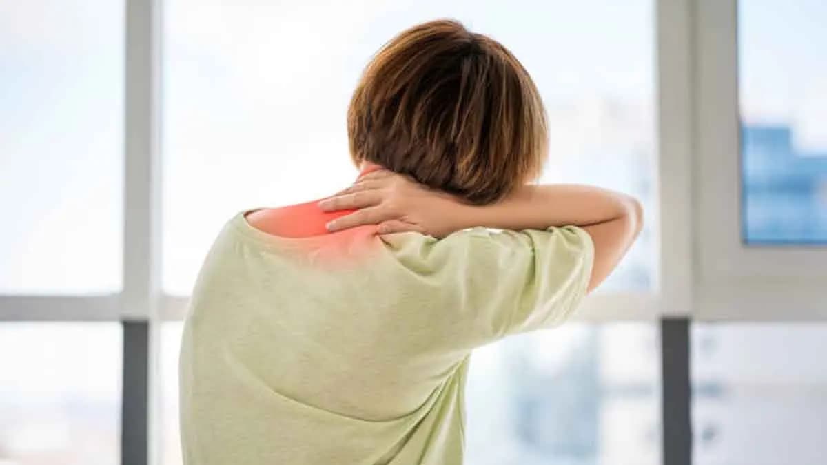 This home made ayurvedic milk gives relief from body pain and joint pain also can makes your skin brightening