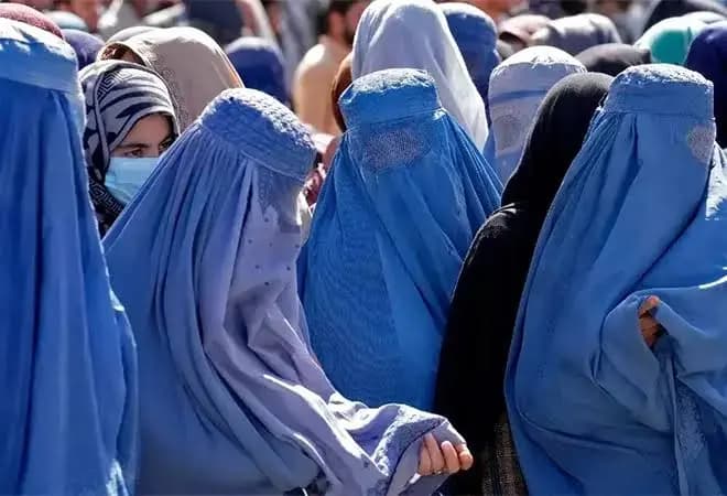 Taliban Ban Afghan Women From Hearing Each Other! gnr