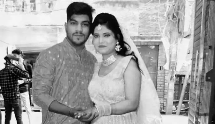 Man, 25, Dies After Heart Attack In Delhi Zoo, Shocked Wife Jumps To Death