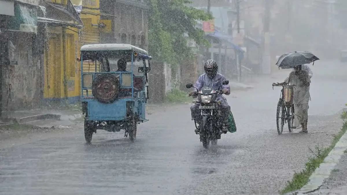 Heavy rain alert in west Bengal gnr