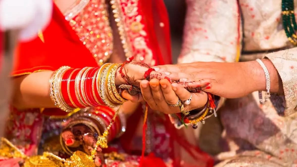 bangladeshi woman blackmails kolkata men using domestic abuse claims