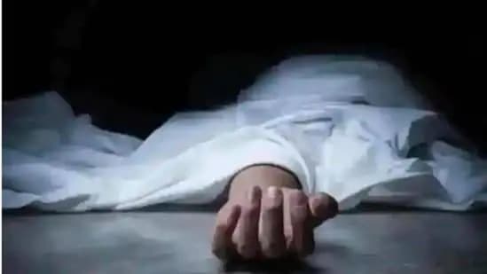 unidentified body recovered from thakurpukur at kolkata_gnr