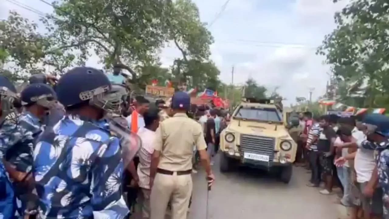Fresh Unrest in Falta Immediately After Voting Ends, Clashes in Hashimnagar, heated situation led to National Highway blockade
