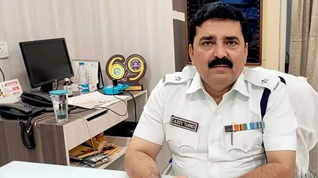 The ED has issued a lookout notice against Shantanu Sinha Biswas the former OC of Bhowanipore PS