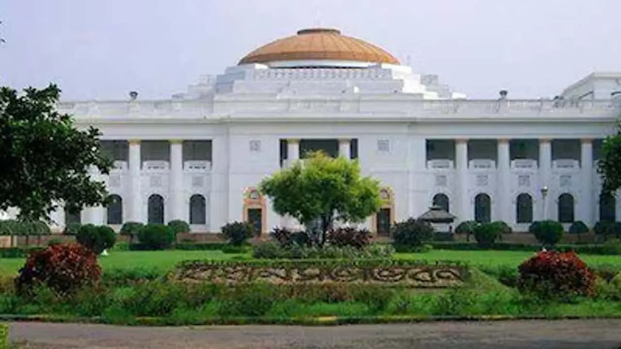 Mamata-led government dissolved Governor announces
