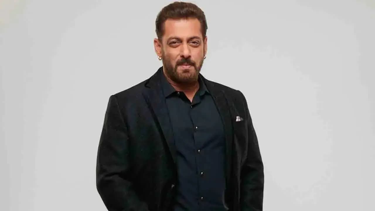 Salman Khan Reveals Why He Never Reads Movie Scripts: Bollywood Star Shares Film Selection Secret