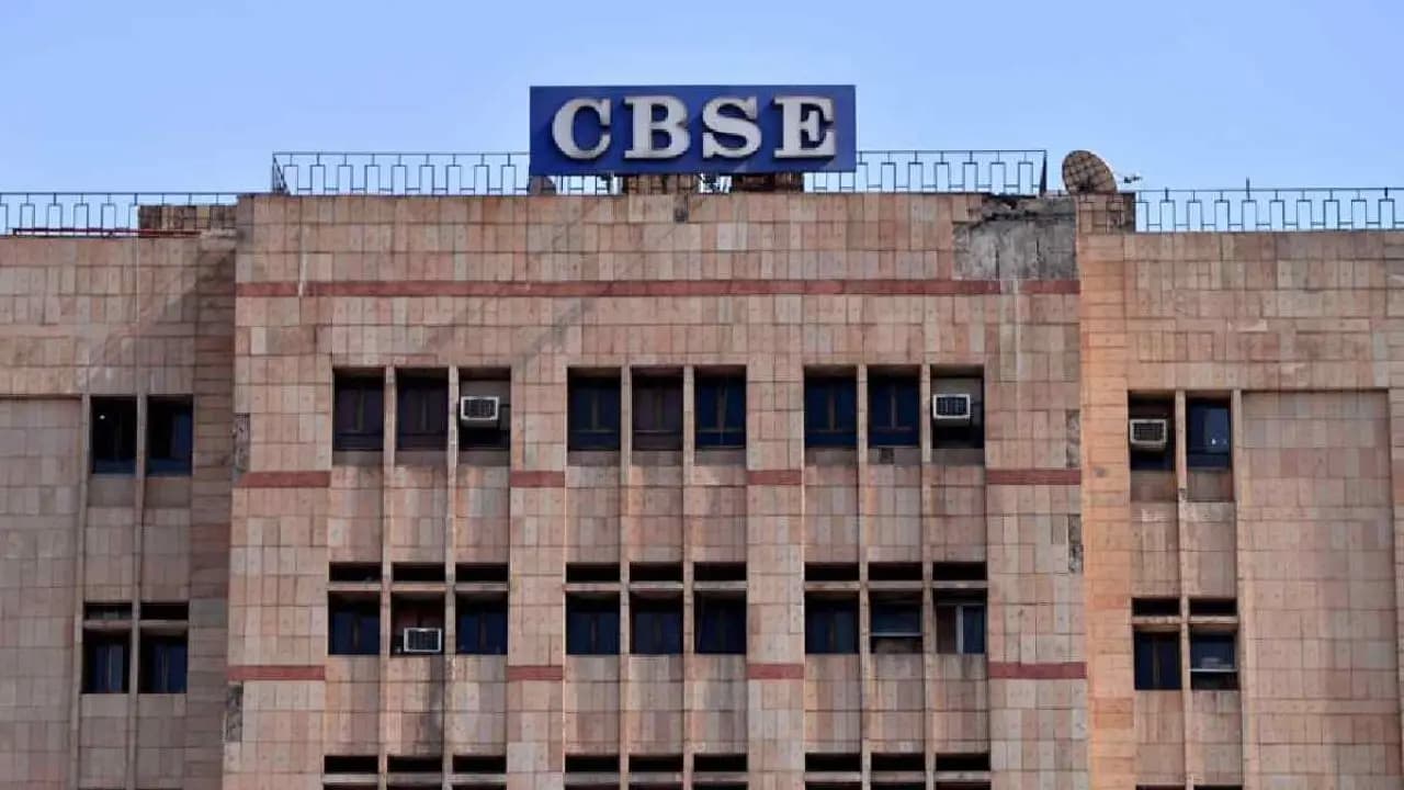 CBSE Mandates Three Language Policy For Class 9 And 10 From July 1