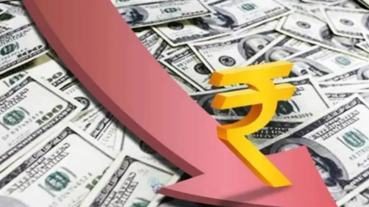 Indian rupees historic fall against dollar amidst oil crisis