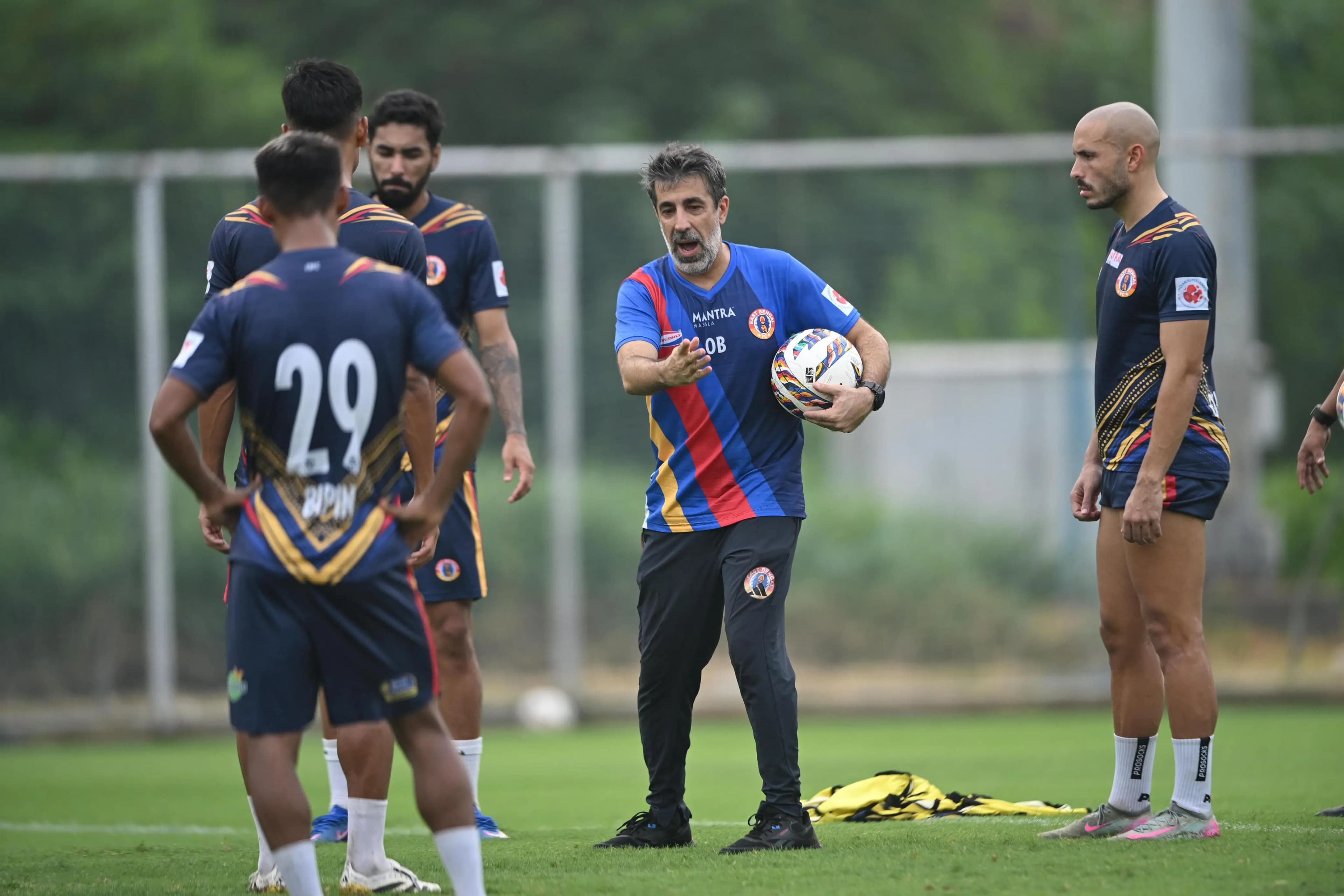 Footballers have to play for Oscar, like we played for Subhash Sir, claims East Bengal's last National League winner Deepak Mondol