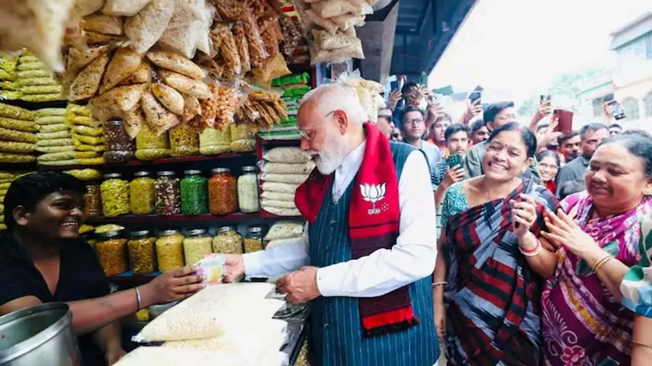 Bengal man Bikram Sau who sold jhalmuri to PM Modi gets bomb death threats from Pakistan and Bangladesh
