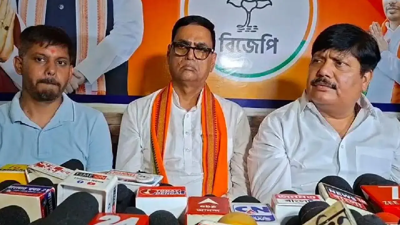 Arjun Singh: 30 out of 35 councilors resign suddenly in Bhatpara