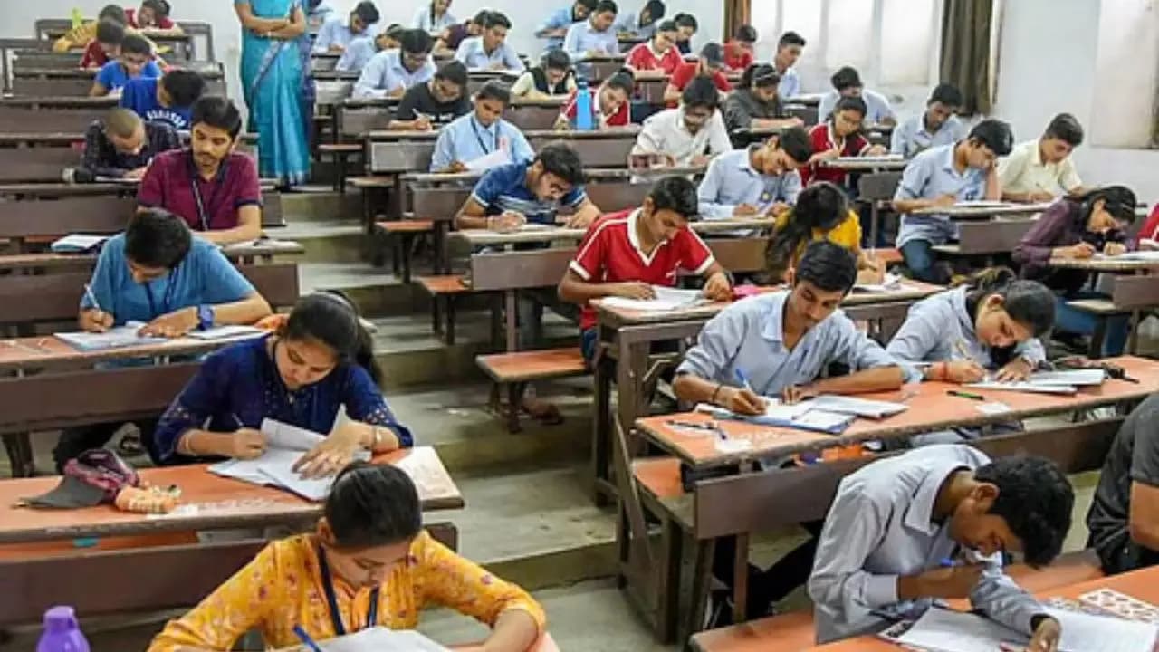 Another Expert Nabbed by CBI in NEET-UG Paper Leak Scandal Physics Paper was Also Leaked
