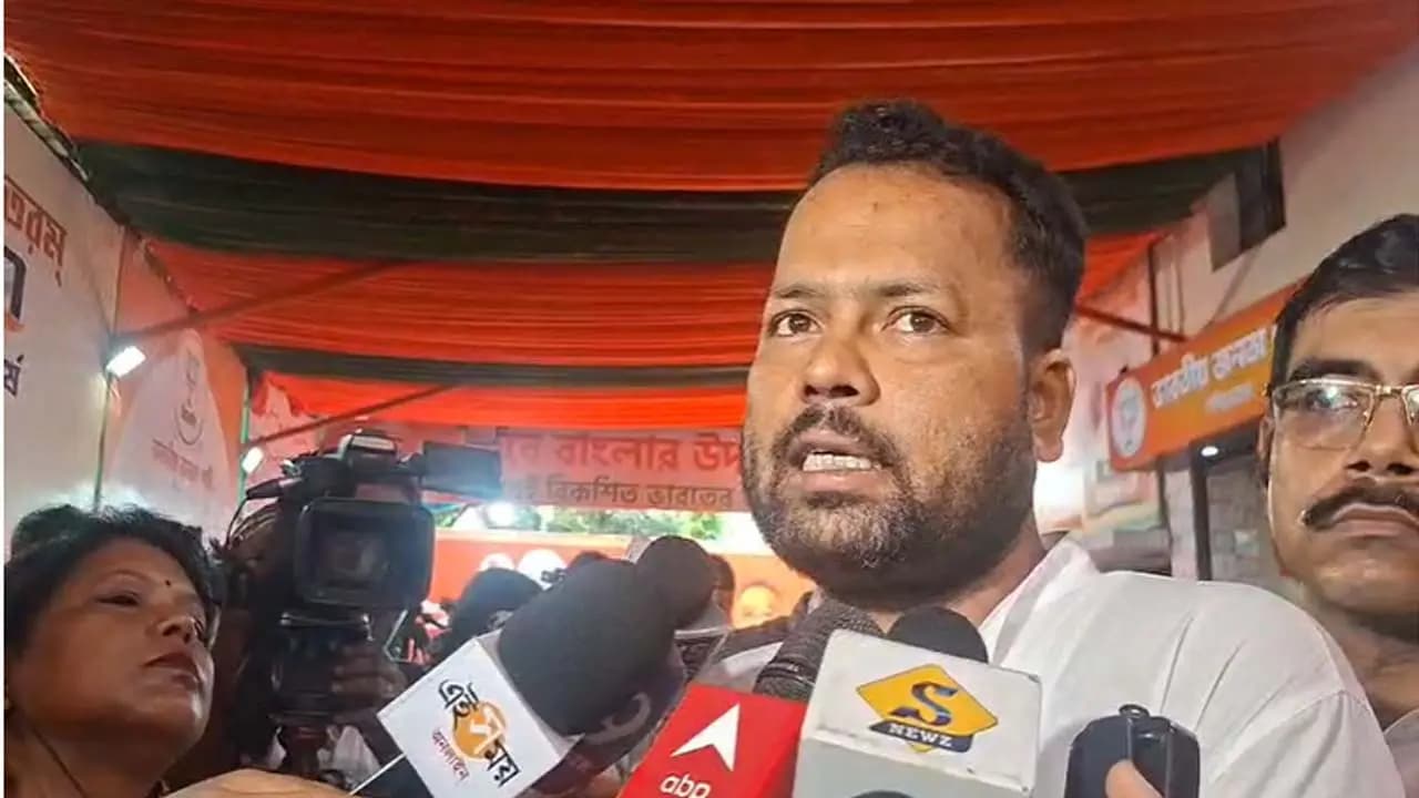 What did Suman Biswas the qualified teacher who lost his job say after meeting CM Suvendu Adhikari at the Janatar Darba