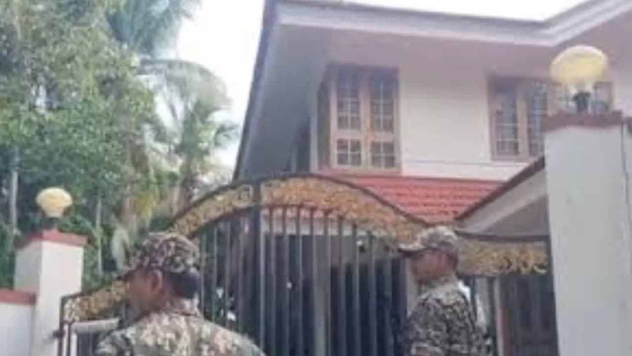 Former kerala CM house raided by ED